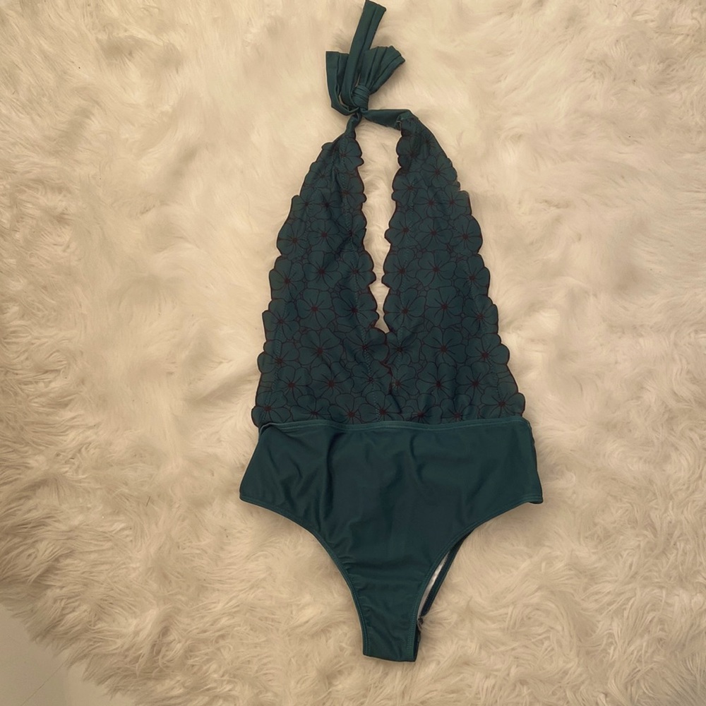 NWT one piece swimsuit with matching wrap